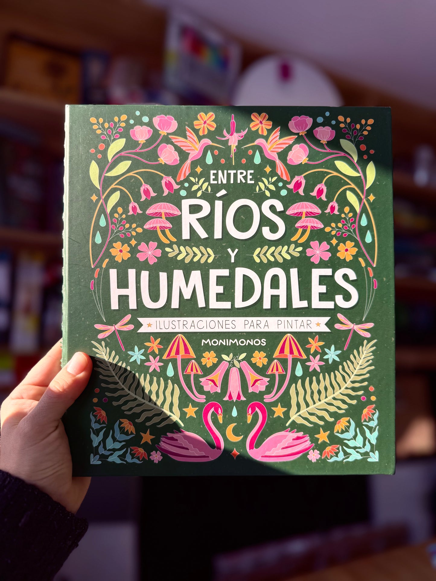 Libro para colorear "Entre ríos y humedales" por Monimonos
