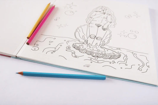 Libro para colorear "Somos Diosas" por Consuelo Huerta