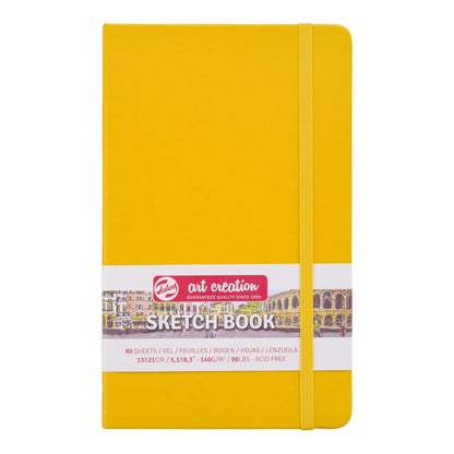 Cuaderno Vertical color amarillo dorado con hojas blancas de 13cm x 21cm